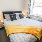 Holiday home Hall View